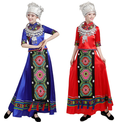 苗族服裝 從湘西到?jīng)錾降娜A彩霓裳